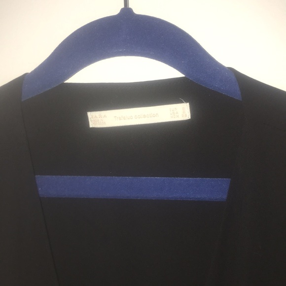 V-Neck wrap blouse - Picture 2 of 4